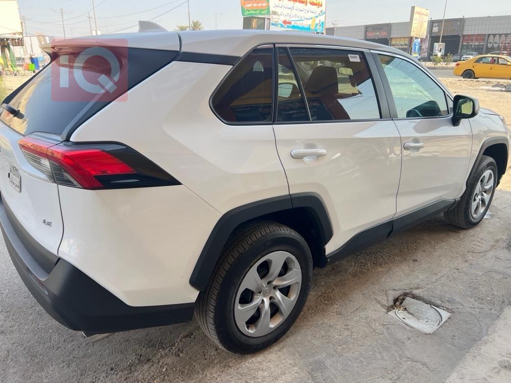 تويوتا راف 4